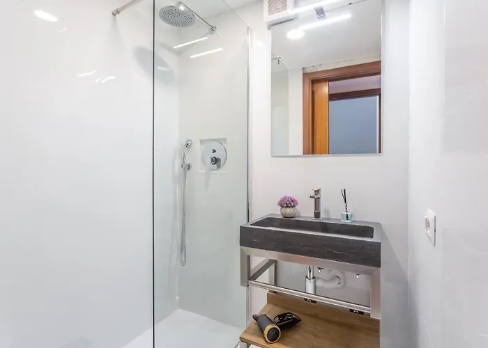Trastevere San Calisto 3 Bdr Apartament